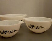 Set of 3 JAJ Pyrex Cinderella bowls from the 1960 39 s in the quot Hawthorne quot design
