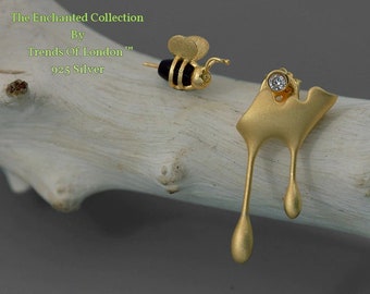Honey Bee and Dripping Honey Earring set, Trends Of London™ Solid sterling silver with Beautiful Agate and 18 k Gold plated 3D Bee.
