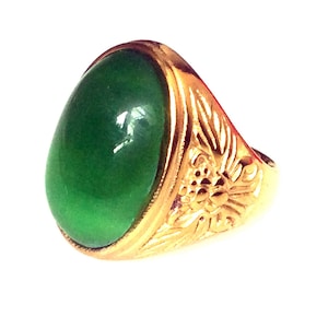 Rare Green Cat Eye Stone Magic Gold Ring / Talisman for Protection against Misfortunes and Various Disasters / Blessed Thai Buddhist Amulet