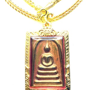 Rzadki złoty wisiorek 7 kolorów Phra Somedet Wangna Rakang Temple Magic Pendant / Talizman szczęścia / Błogosławiony święty wisiorek dla bogactwa / Tajskie amulety