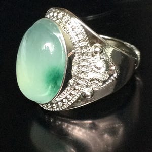 Pierścień z czystego jadeitu z czystego srebra / pierścień z potężnym amuletem szczęścia / rzadki tajski błogosławiony amulet / święty pierścień limitowany / miły prezent dla obu płci S9