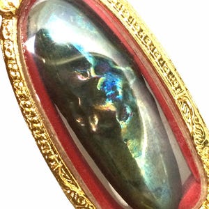 Green Leklai Stone from Um-Krum Mountain Magic Pendant Top Rare Talisman for Protection / Lucky and Charm Thai Buddha Amulets / Nice Gift