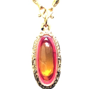 Żółty Rugby Naga Eye Stone Magic Pendant / Talizman na szczęście w biznesie / Szczęście i urok tajskiego Buddy Amulety / Darmowy 1x Złoty Naszyjnik
