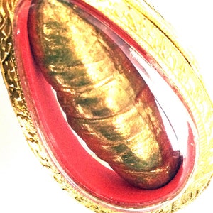 Rare Gold Leklai from Umm-Krum Mountain Magic Pendant Talisman for Protection / Lucky and Charm Thai Buddha Amulets / Free 1x Gold Necklace