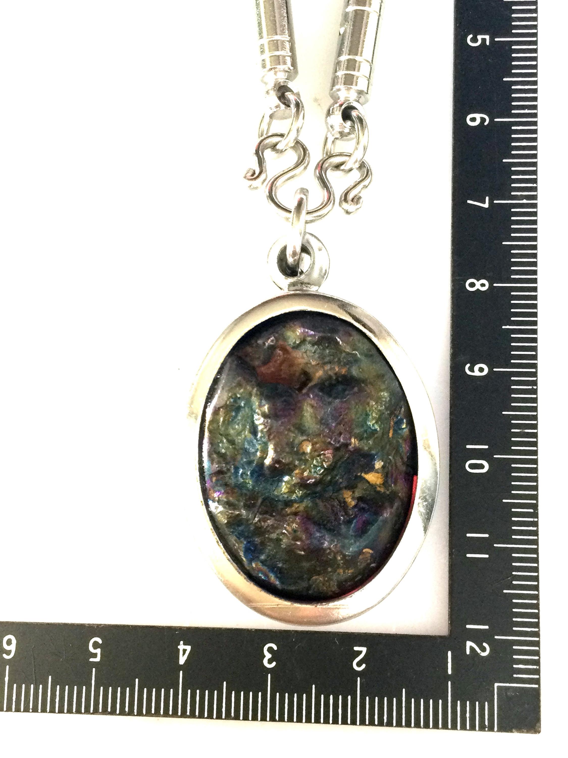 希少な7色のレインボーレクライストーン/強力な神聖なペンダント/タイ