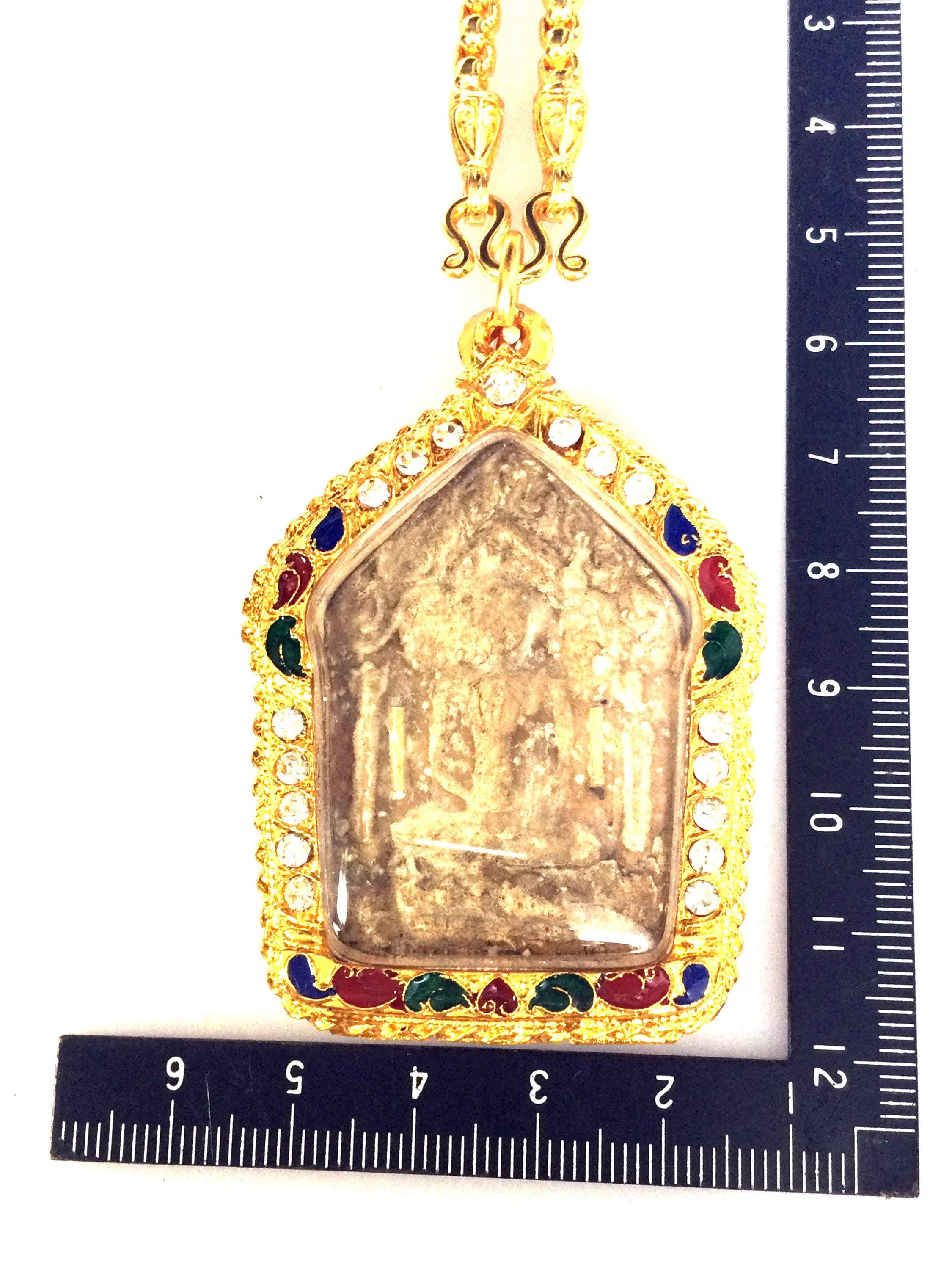 プラ クンペーン ゴールド タクルット ペンダント: タイの仏陀のお守り