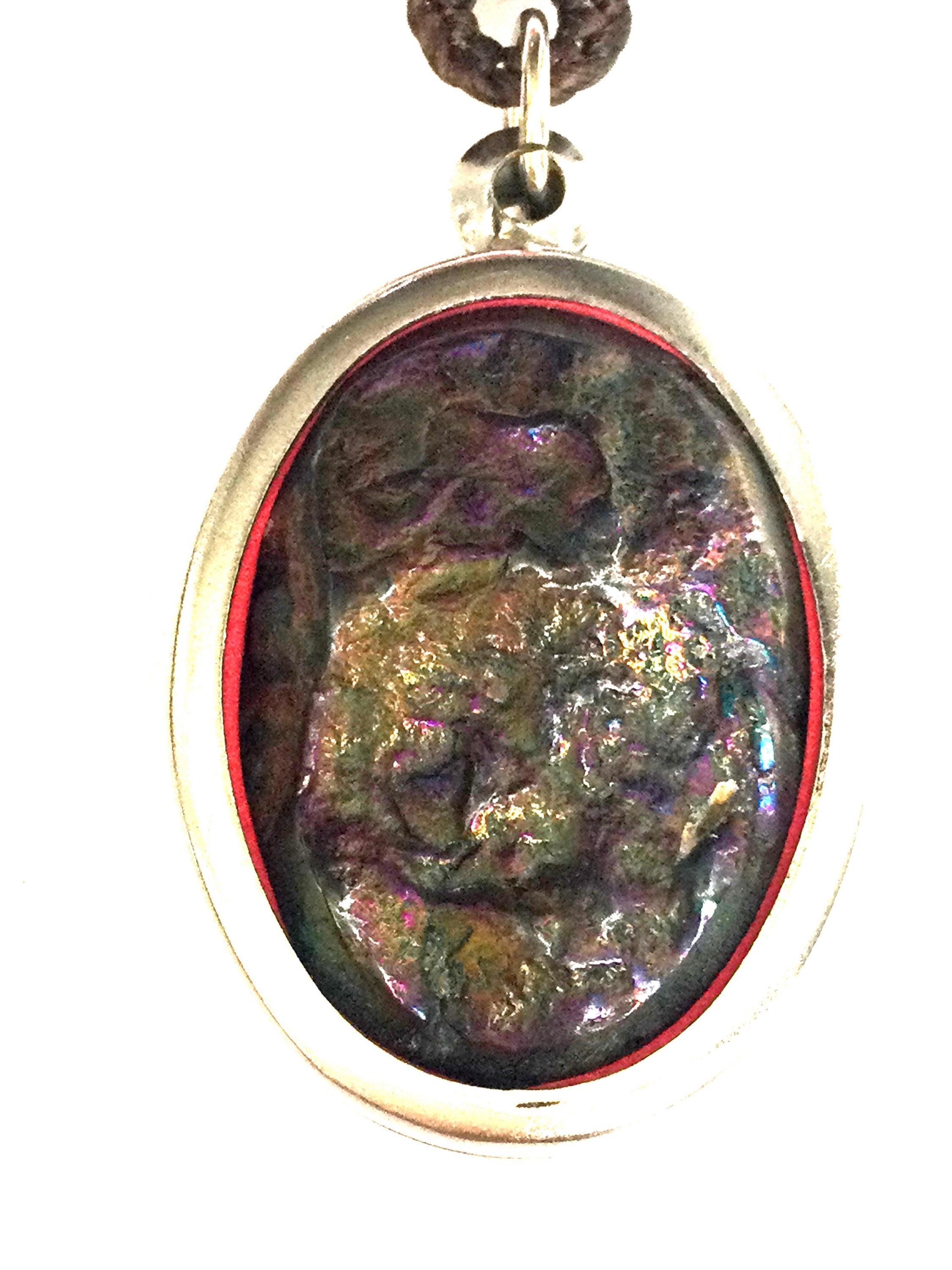 希少な7色のレインボーレクライストーン/強力な神聖なペンダント/タイ