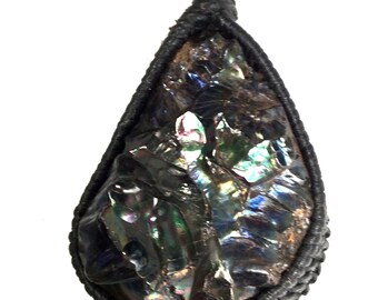 ブルー・レクライ・ケオ・アミュレット：守護と幸運をもたらすタイの