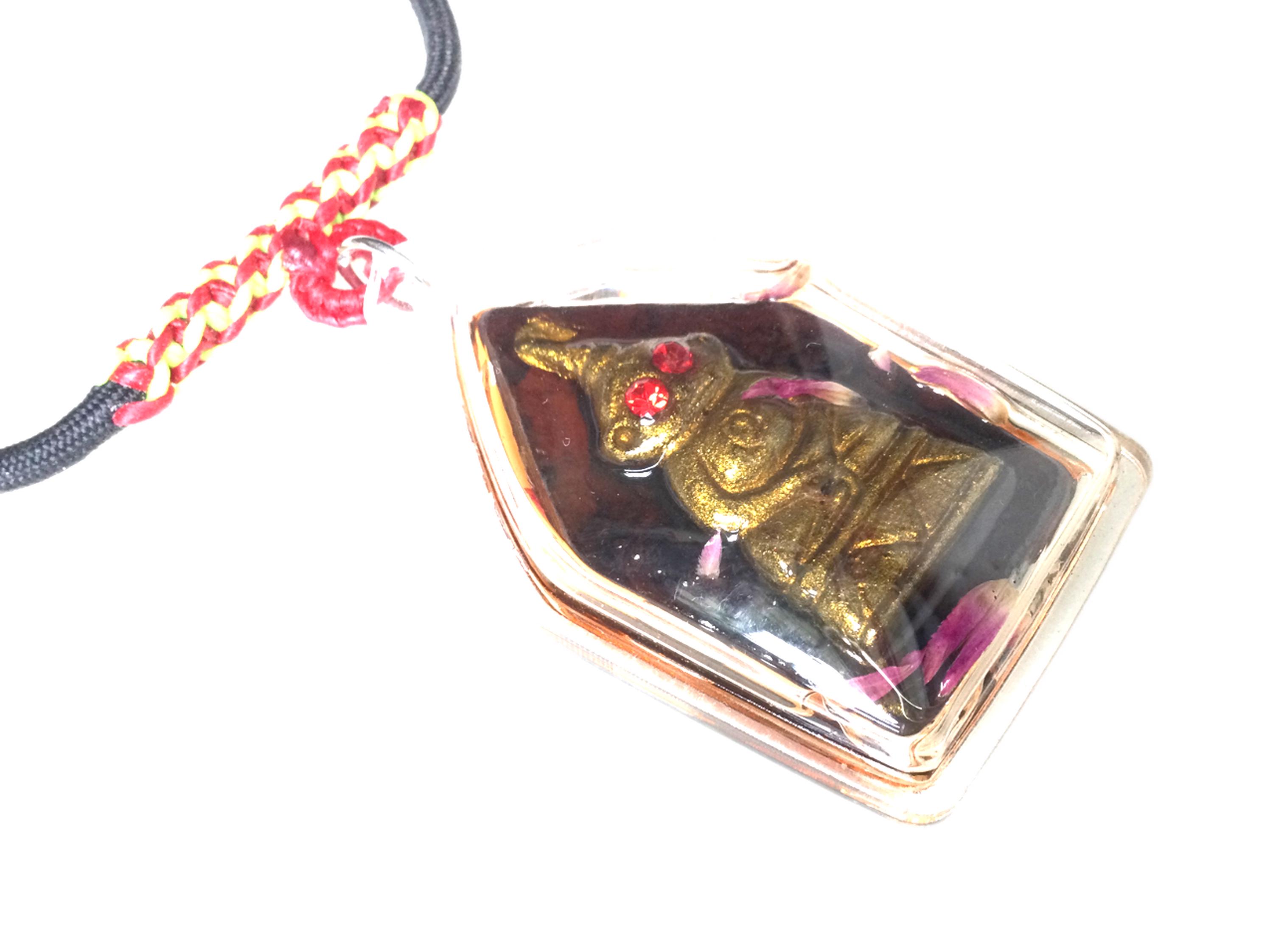 Rare Red Eye Ngang Ngan and Inn-ku (back) Magic Pendant for Love