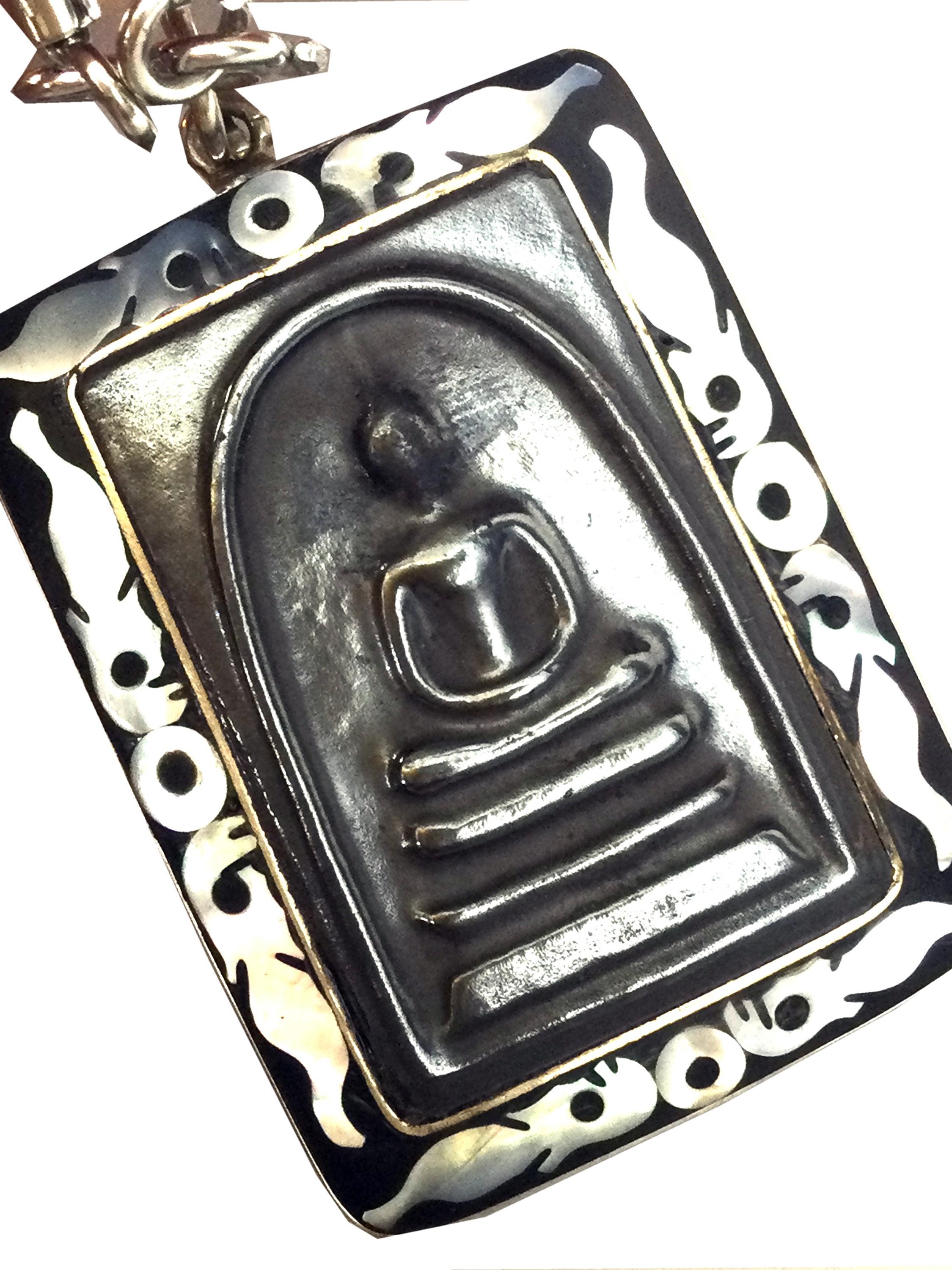 プラ・ソムデット・レクライ石ペンダント：タイの仏陀のお守り、お守り