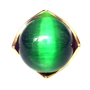 Rare Green Cat Eye Stone Magic Gold 18K Ring / Talisman for Protection against Misfortunes and Various Disaster / Blessed Thai Buddha Amulet