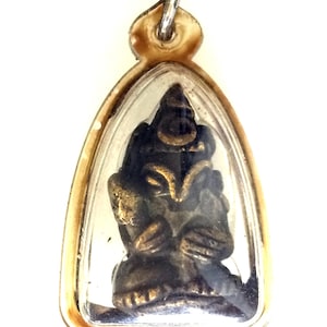 Tak stary Phra Upakut Potężny antyczny wisiorek / Talizman na szczęście i bogactwo / Błogosławiony święty tajski amulet Buddy / Ładny prezent / Rzadki przedmiot