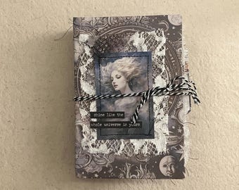 Himmlisches Junk Journal, handgemachtes Smash Buch, Sterne Galaxien Thema