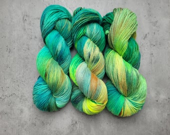 Hand-dyed sock yarn Socks 6 times basic price 10.50/1 KG No.023