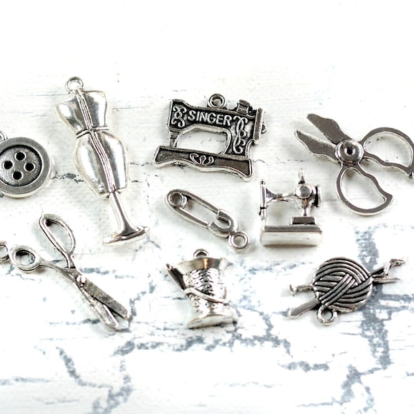 Anhänger-Set 9 Charms Metallanhänger, Nähen Couture Schneiderpuppe Schere Schneiderei, Anhänger Nähgarn, Nähmaschine, silberfarben,