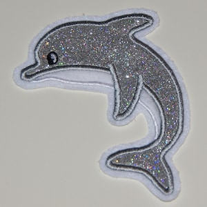 Embroidered patch dolphin glitter (silver) patch application