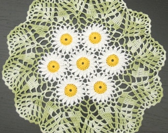 29 cm, 11.40“, Variegated Green, White, Yellow, Mother's Day, Floral, Flower, Spring, Summer, Hand Crochet Doily, ogrc, 688