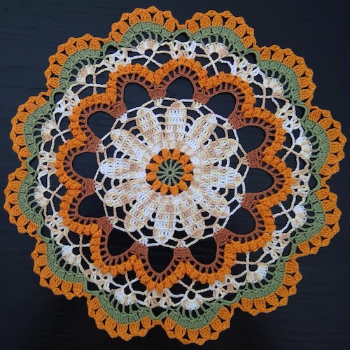 18.1 Inch (46 Cm) Hand Crochet Doily, Häkeldeckchen: White