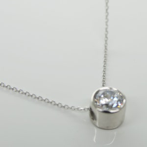 Diamond delicate necklace with pendant zirconia in 375/9k white gold image 2