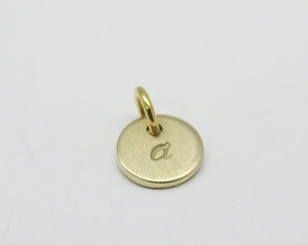 Pendant solid gold 8k/333 flakes 8 mm gold & desired letter, personalisable