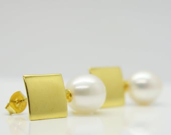 Eleganter Ohrstecker Gold mit großer Zuchtperle weiß PebblesSchmuckdesign