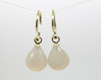 Changing Jewelry... noble, sparkling, grey/cream colored moonstone mount 14K gold