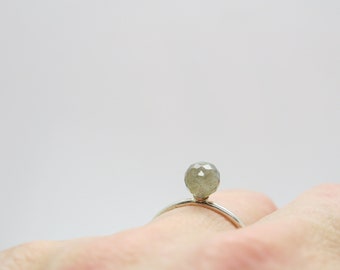 Delicate zilveren ring met labradoriet, verlovingsring, voorring van lichtgevende amethyst of rozenkwarts in 585 roségoud, zilver
