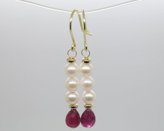 Ruby... fine Akoya & Ruby 585 gold earrings