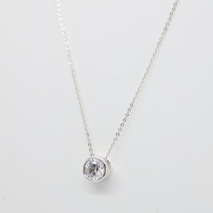 Diamond delicate necklace with pendant zirconia in 375/9k white gold image 4