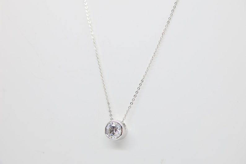 Diamond delicate necklace with pendant zirconia in 375/9k white gold image 4