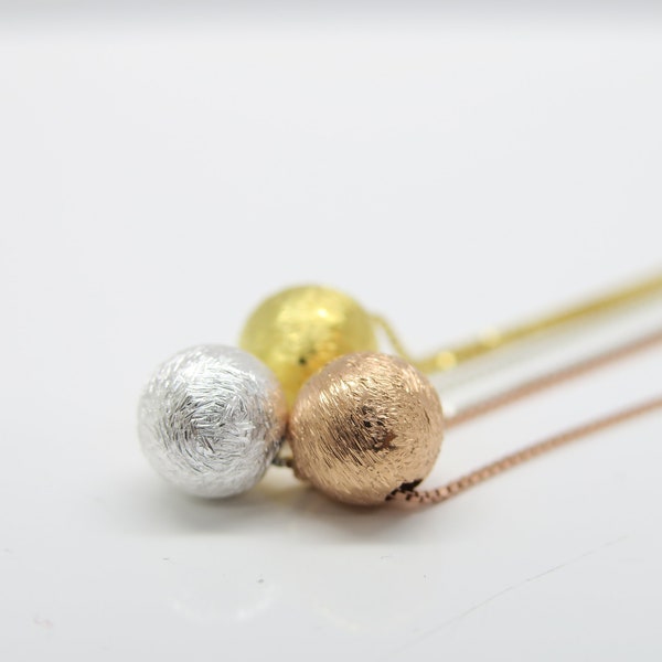 Delicate silver necklace gold, rose gold gold gold gold gold gold gold gold with satin ball