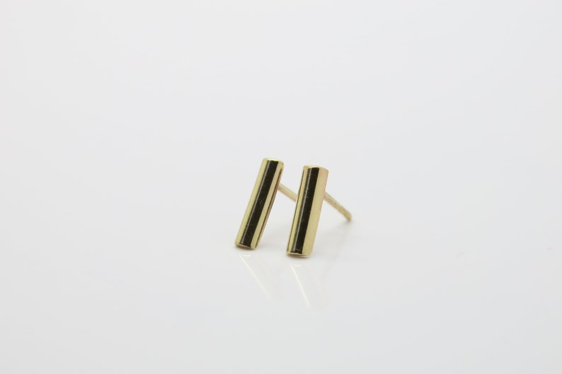 Gold Ohrstecker Stab 8k minimalistisch Bild 2