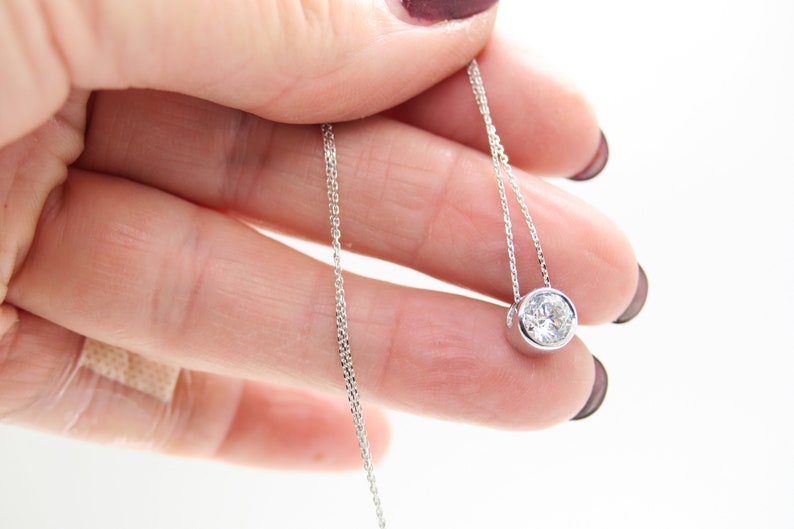 Diamond delicate necklace with pendant zirconia in 375/9k white gold image 8
