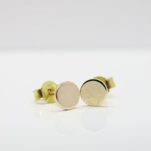 Ear stud point made of 585 gold 6 mm large