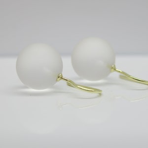 Snow white, large, matt white, noble rock crystal ball earrings 925 silver high quality 18k gold image 2