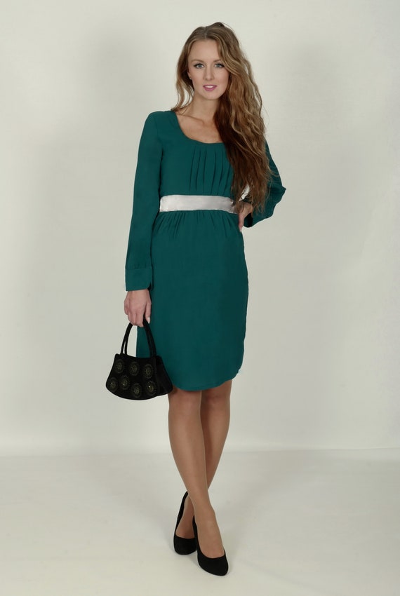 green dress with frills Green Velvet Maternity Gown for Babyshower – loveangeldress