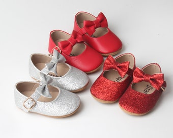 red glitter baby shoes
