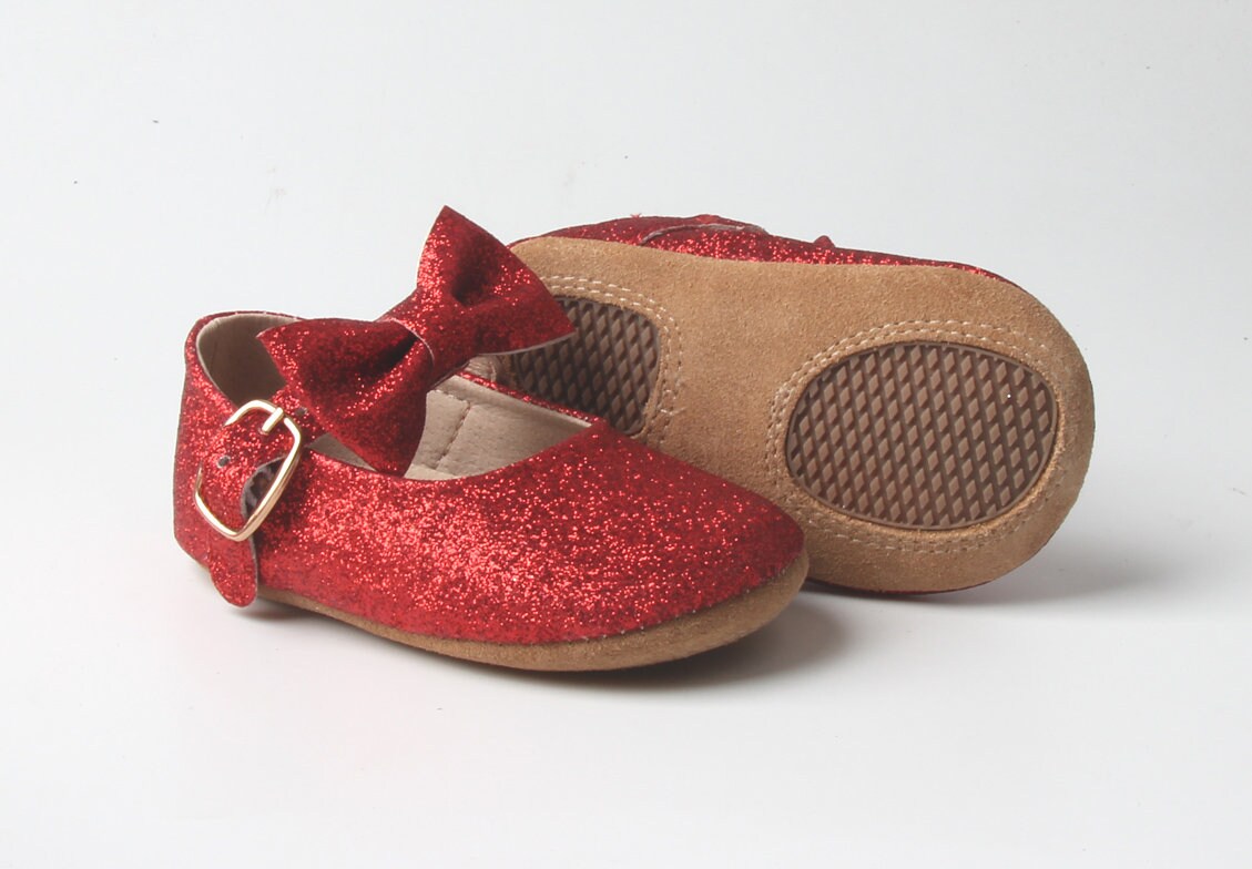 Baby red deals glitter shoes