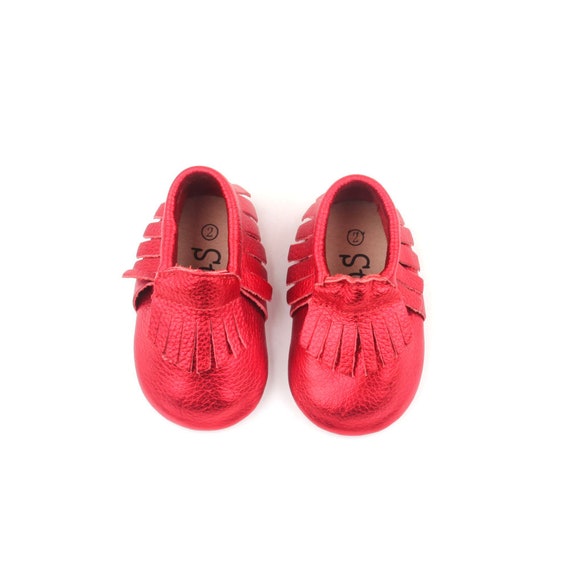 red baby shoes size 3