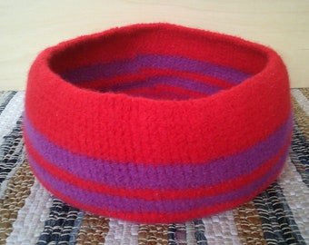 Kitten basket red/lilac