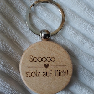 Wooden keychain &quot;Sooooo proud of you&quot; | Gift for exams, school, or therapy | personalized | Encouragement for your favorite people