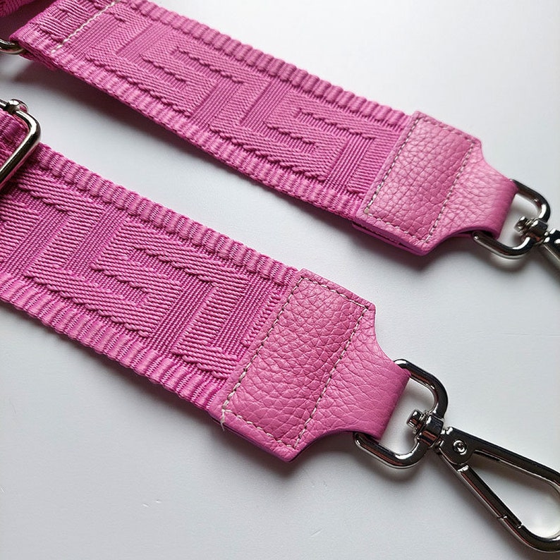 Taschengurt Taschenriemen grafisches Muster 3D Bubblegum Pink Bubblegum pinkes Leder silber Schnallen Bild 2