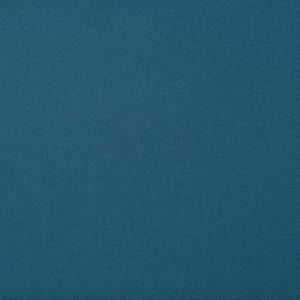 Può includere: Uno sfondo in tessuto blu teal solido.