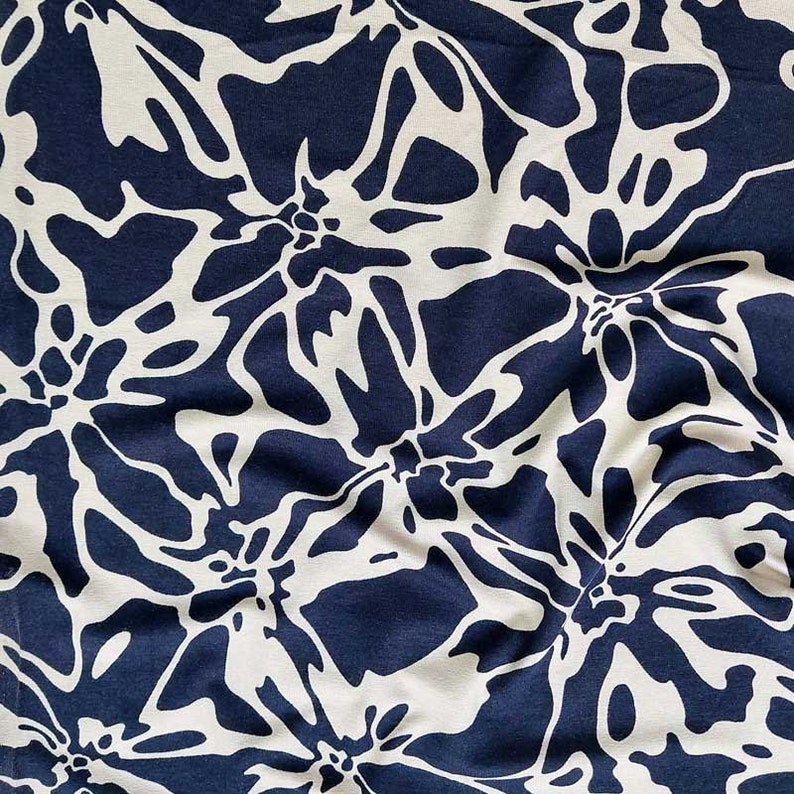 Viscose jersey fabric flowers, beige dark blue image 3