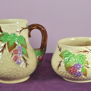 Wade Ceramics, Vintage milk jug & sugar bowl, Bramble Pattern