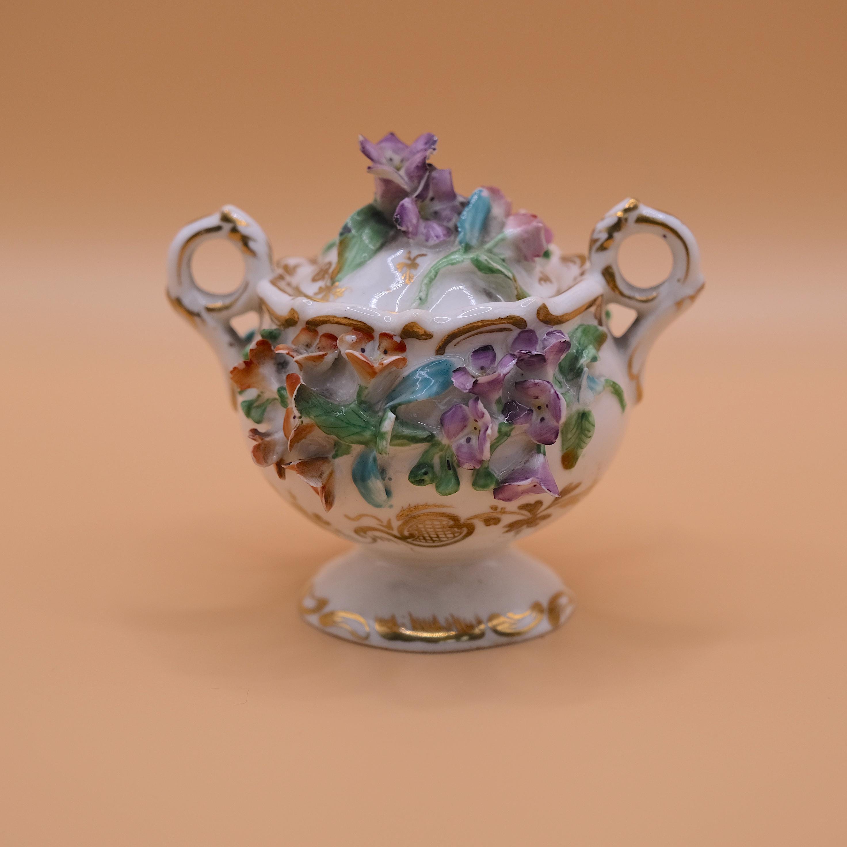 コルポート COALPORT May お花 陶器 置物 展示品 Coalport Coalbrookdale Porcelain Pot With Lid: Flower Encrusted