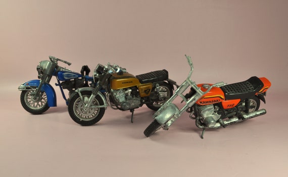 Motorcycle Toys & Toy Motorbikes