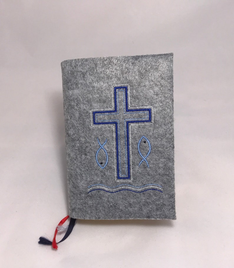 God's praise cover cross fish prayer book cover made of personalized felt image 2