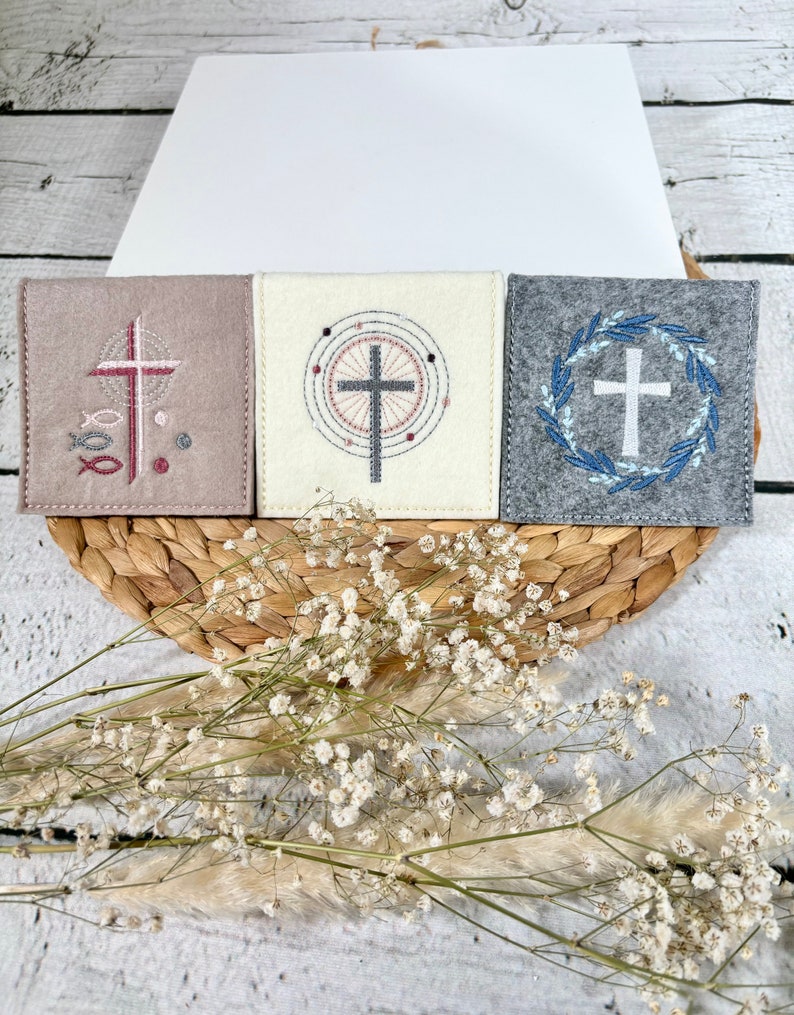 God's praise cover cross fish prayer book cover made of personalized felt image 4