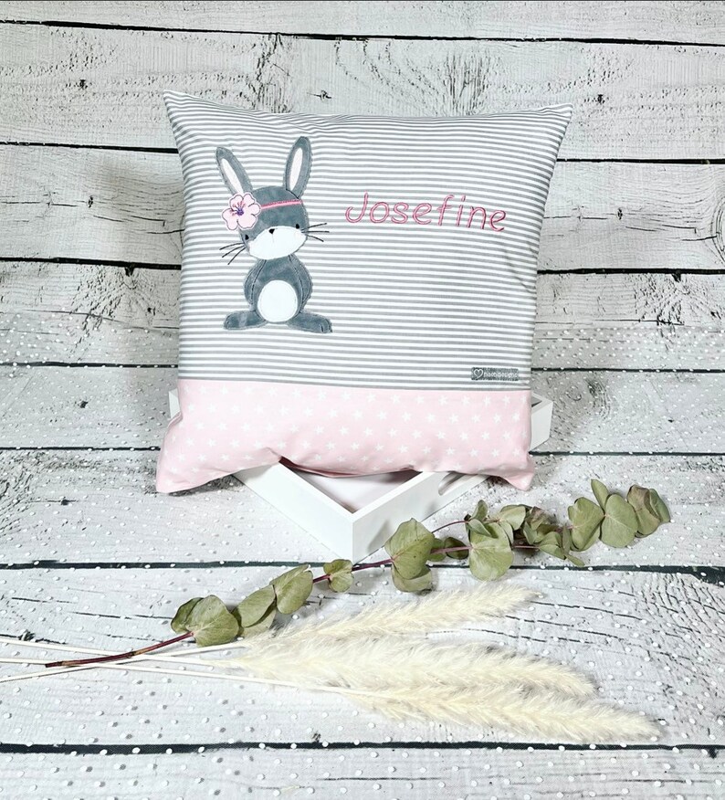 Namenskissen Mädchen Hase Marie rosa Kissenbezug Kinderkissen Kuschelkissen 40 x 40 cm personalisiert Bild 3